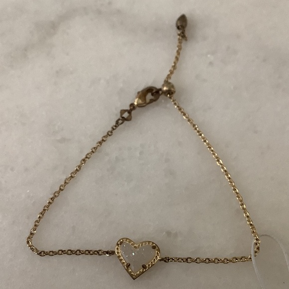 Kendra Scott Gold Ari Heart Bracelet, Brand New - Picture 2 of 2